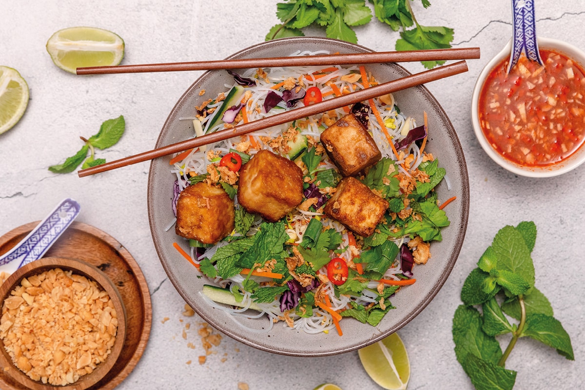 Bun vietnamese rice noodle salad